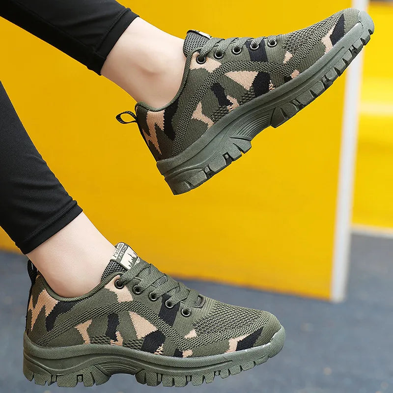 Atmungsaktive Camouflage-Sneaker